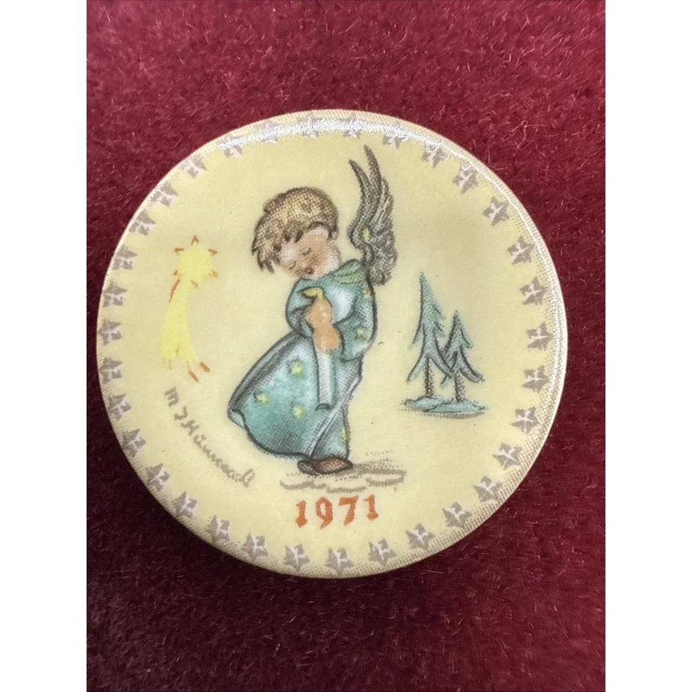MJ Hummel Miniature Collectors Plates 1971 - 1976, Lot Of 6